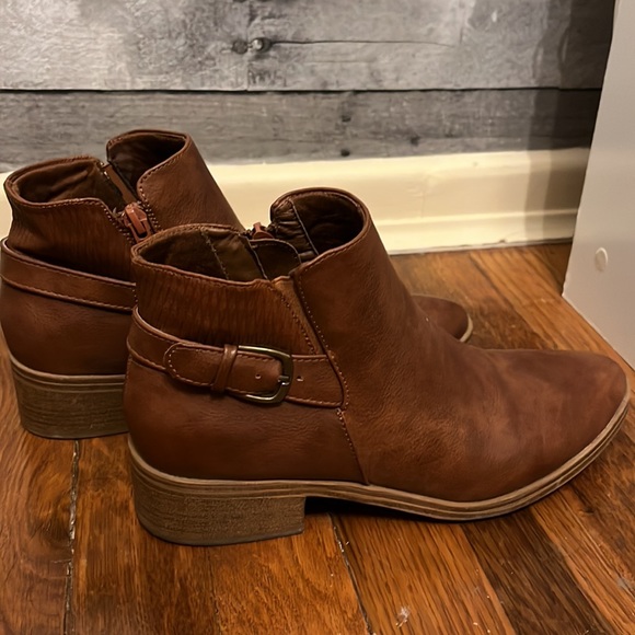 Booties - Picture 3 of 4